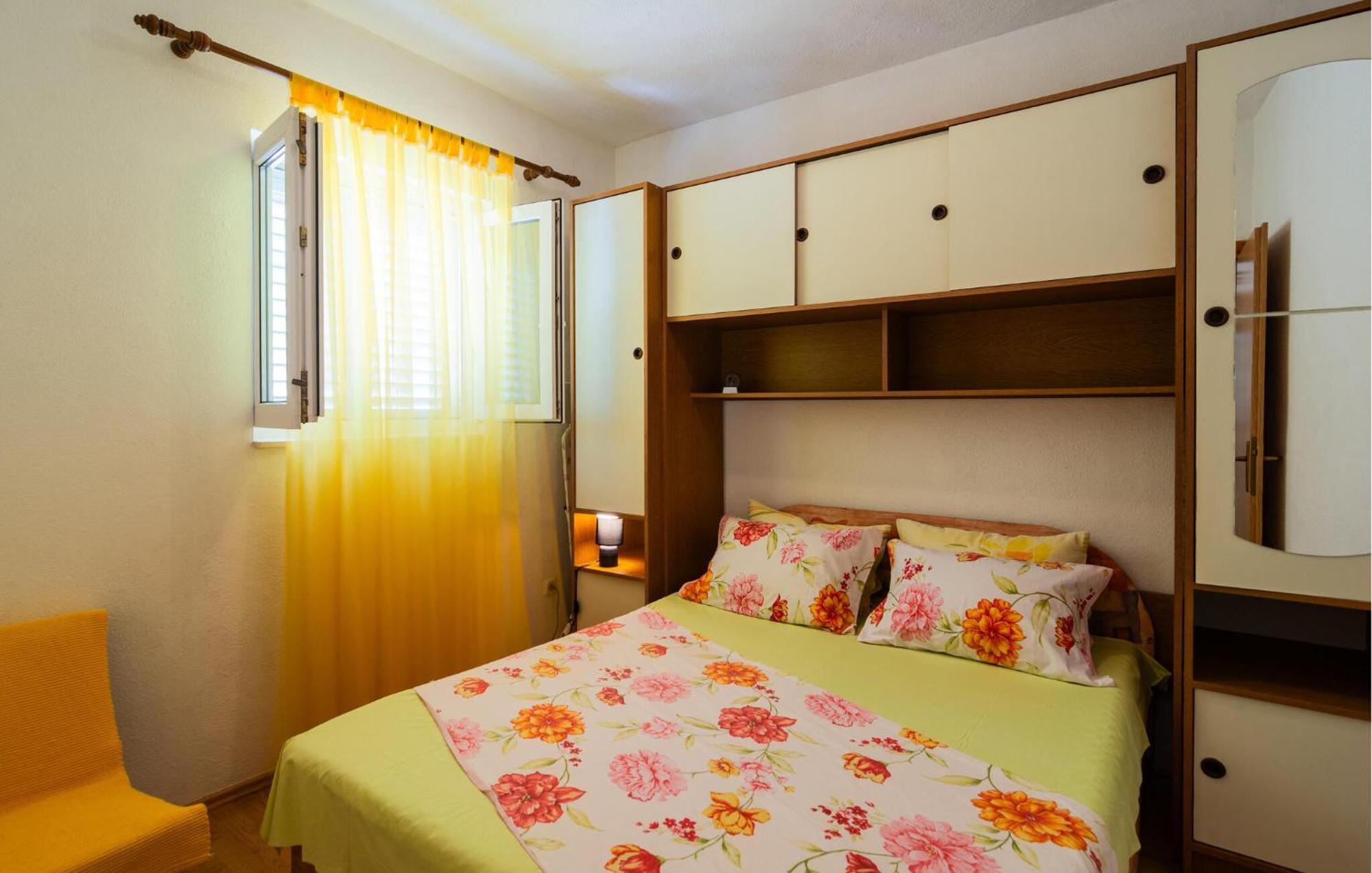 Cozy Home In Podaspilje With Kitchen Svinisce Esterno foto